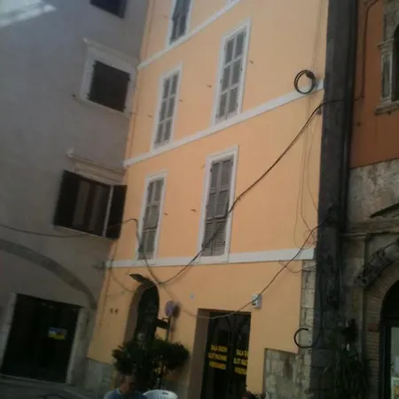 Ferienhaus Penthouse Piazza D'erba Orte