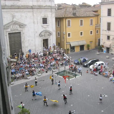 Penthouse Piazza D'erba Ferienhaus *